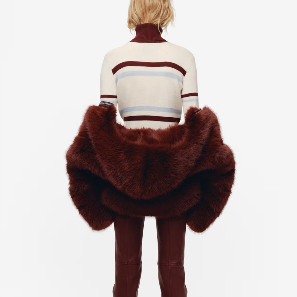 Perfect Moment Wool Sweater - Picture 4 of 5
